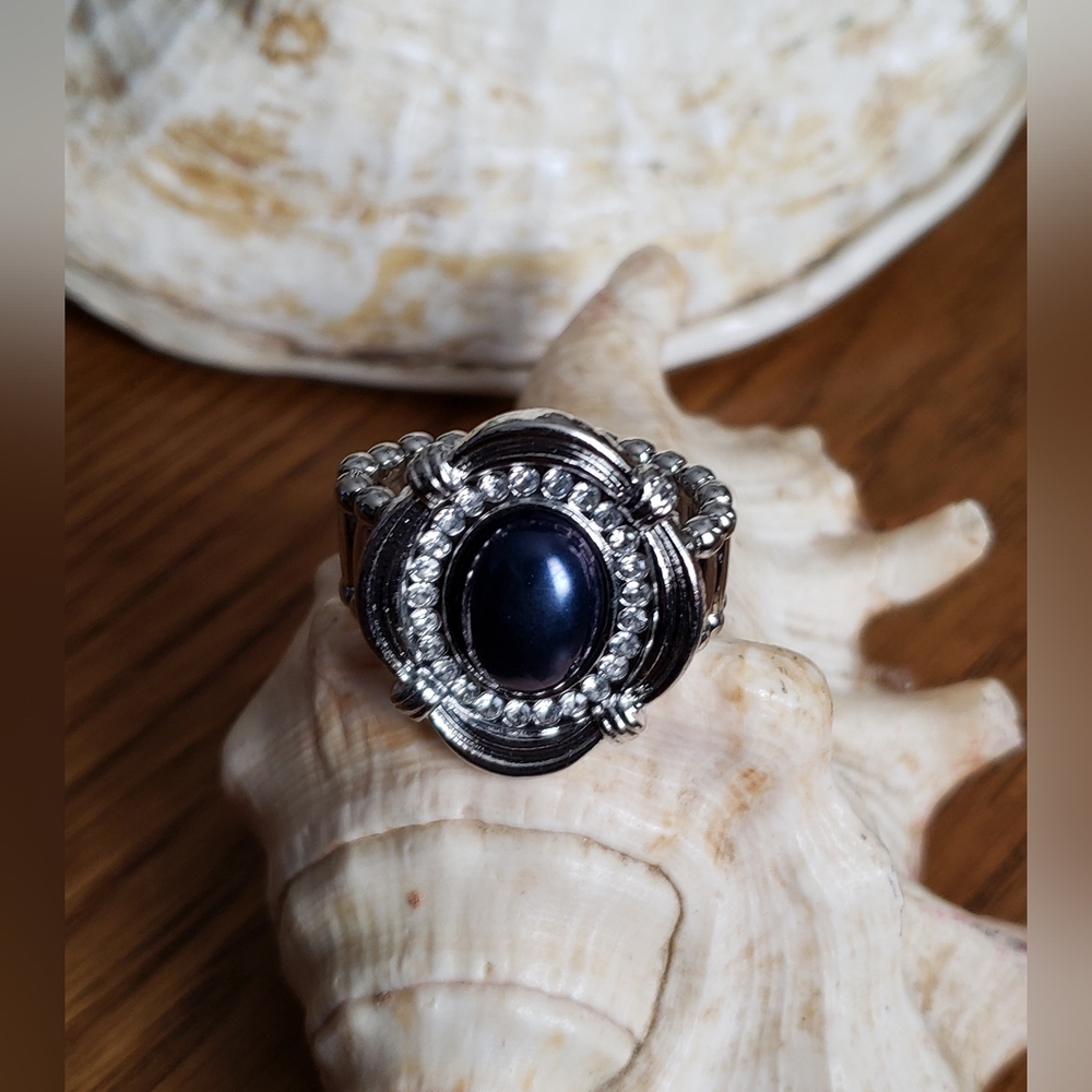 Elegant Silver and Black Statement Ring